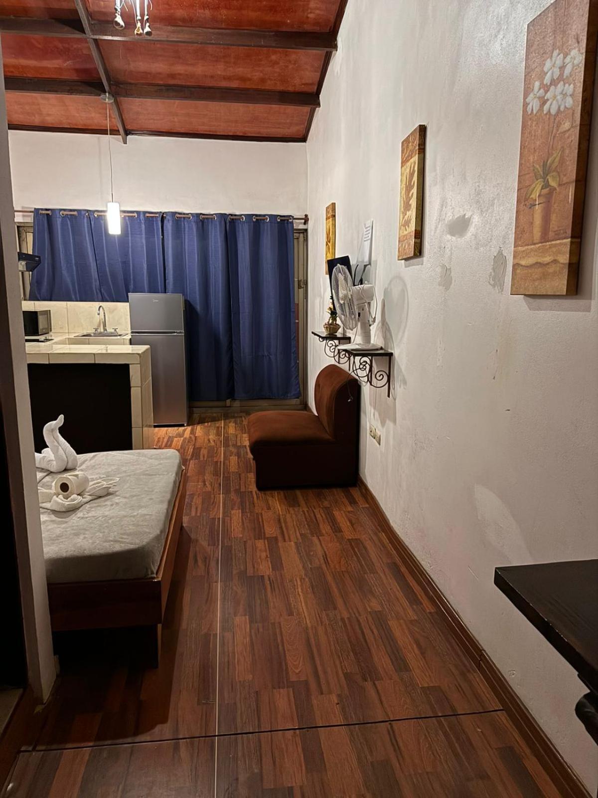Pilas Aparthotel Villa Pacande & Rooms חדר תמונה